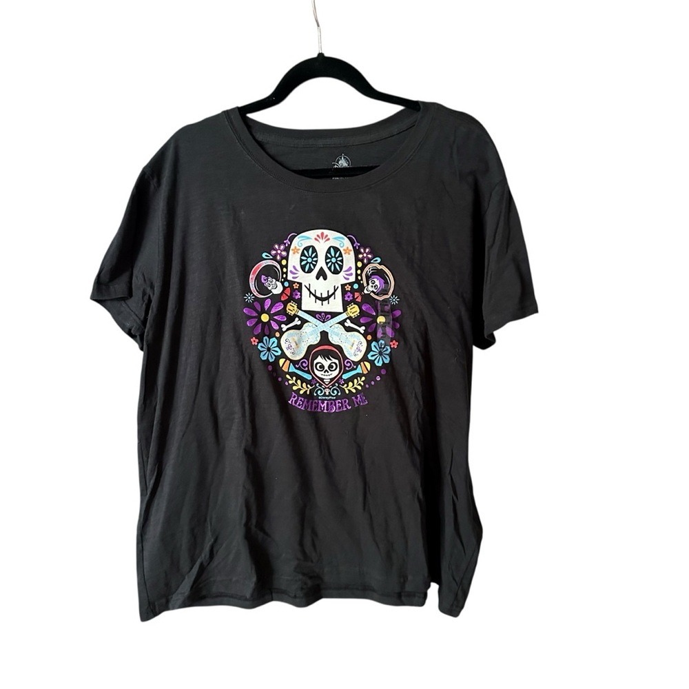 Disney/Pixar Coco ‘Remember Me’ Dia De Los Muertos T-Shirt